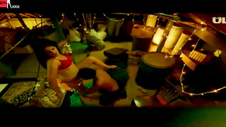 Indian Desi Girl's Hot Dance-Off with Sexy Bollywood Music
