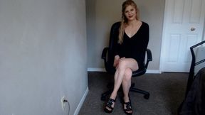 Best Friend’s Girlfriend Cums to Work