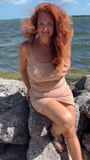 Flashing outdoor mature public