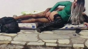 morador de rua metendo no cuzinho da safada no meio da rua bonus bastidores
