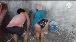 hot Manju bhabhi safedi wali ko ghar per kam per bulakar ghodi banakar choda