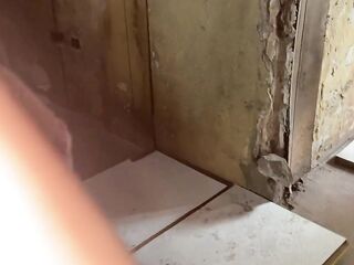 Haciendo una visita en la obra donde trabajo