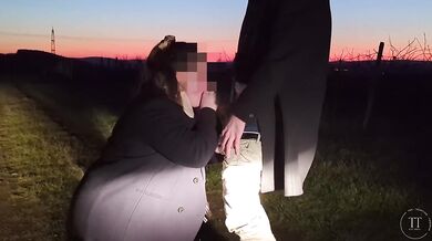 Sunset blowjob by married couple filled with cum