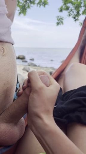 Türk İfşa - Sahilde sevgilisine otuzbir çekerken yakalanan vurdumduymaz izmir