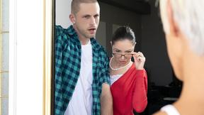 ”Trans Miran's Wet & Wild Sex With Open Minded Plumber”