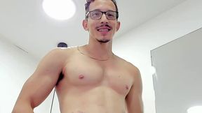 Worship my muscles and my huge cock !!  (d) (fire) (fire) (muscleman)