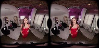 Vanna Bardot's Stunning Lingerie Surprise: A VR Experience You Can't Miss!
