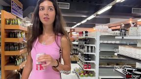 Brunette teen gives a public outdoor bj