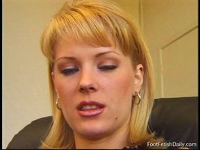 Streaming Movie From Roxanne Hall, Avalon 1 of Barefoot Confidential