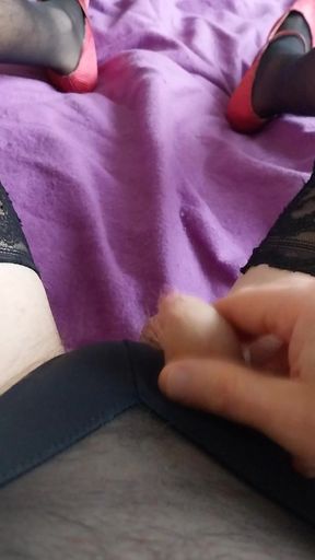 Cindy Loves Her New Lingerie - Cumshot