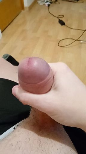 At 18, fucking your hand is very nice