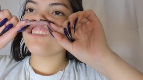 LIPS STRETCHING: MAXIMUM STRETCH