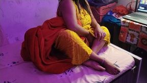 Horney Sexy Desi Bhabhi Try to Cam Show and She Show Here Nipples