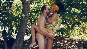 Kelly Madison And Goddess Julie Kay In Sex In The Grove With Perfect