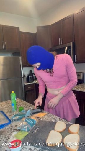 Sissy makes Grill Cheese Sandwich