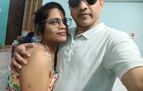 Indian Married Bhabhi Sheela Blowjob and Hardcore Sex with Young Boyfriend