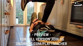 aggressive trampling in black Vans