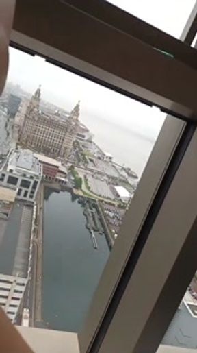 Lois and liver birds