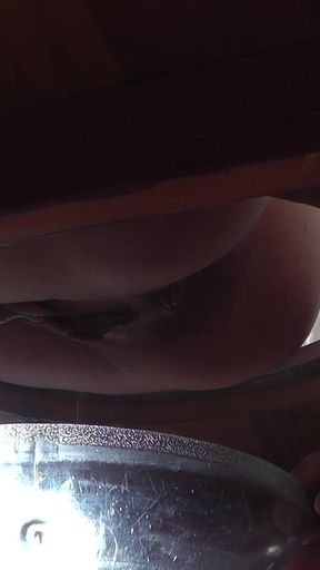 Mistress Tatjana Needs to Pee