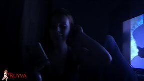 novinha chupando o amante enquanto falava com o namorado pelo telefone