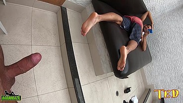 Michelli Beatriz por trás das câmeras se prepara para uma cena de anal - Vinny Kabuloso