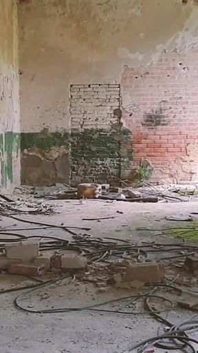 Boots, Jeans & Crushing Tease in an Abandoned Building