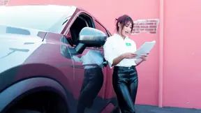 Ex-GF gives mouthwatering pussy eating to her new owner