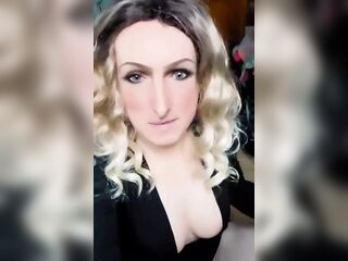 The very 1st portrait movie scene of Charyl Laroche. Old account.