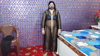 Beautiful Pakistani Punjabi Big Boobs Aunty Finering in Pussy