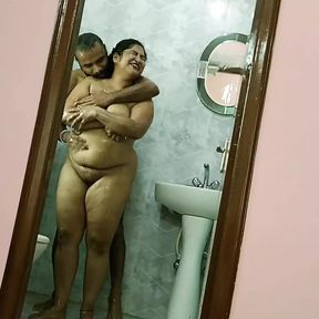 Beautiful Bhabhi Hot Sex with Innocent Hotel Boy!! Hot XXX