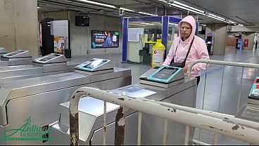 ofereci ajuda pra um cara P.C.D na esta&ccedil_&atilde_o do m&ecirc_tro e o puto me deu seu rab&atilde_o enorme como agradecimento