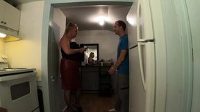 Friend Convinces Guy to Dress as Woman to do Girls Night Out