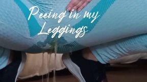 Peeing in my Leggings