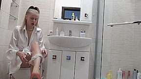 Toilet after the party! MP4