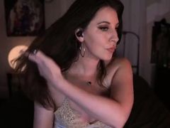 Brunette Solo Webcam Masturbation