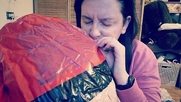 Inflate a nice giant inflatable 4K