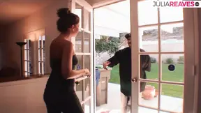 Hot slut screams in pleasure as a monster cock thrusts her tight cunt