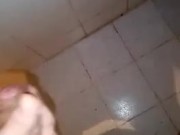 Joven quiere tener sexo con personas..