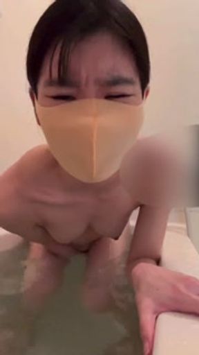 【自撮りオナニー】元アイドル現役OLのお風呂、マンコ、潮吹き、オナニ