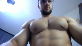 Big Muscled Mdoel Jerk Off and Flex a Lot