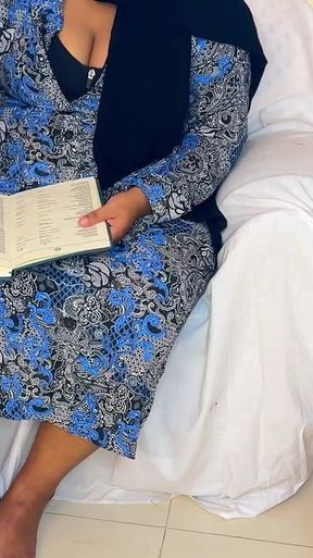 Arabian Big Ass Sexy BBW Female Tutor & Student Fucking When Parents Are Not at Home
