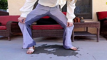 Ineed2pee Sydney Paige pissing dress pants after work
