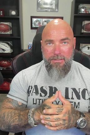 Psycho Women and Offensive Men