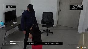 I SEDUCE THE HEAD OF SECURITY TO LET ME GO