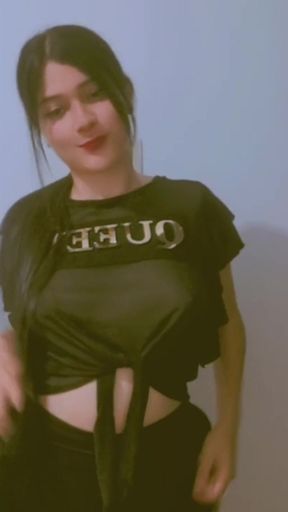 Colombian Actress Shows Her Rich Tits