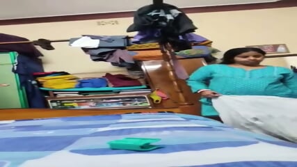 Desi Mature Aunty Secretly Recorded While Changing Dress~ Viral 02 Clips
