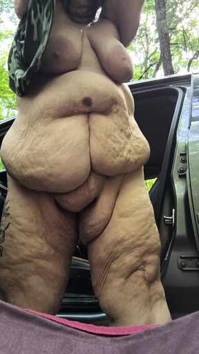 Soaping Naked in the Car She Don&#039;t Care Whose Watching