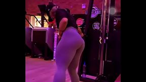 Laura Marques gostosa na academia