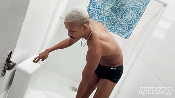 Homens Mijando (parte 8)