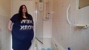SSBBW belly and body jiggles